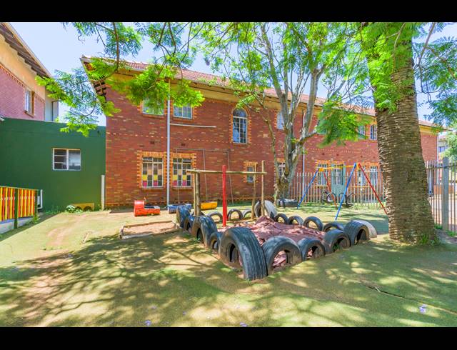 266M² BUSINESS FOR SALE IN MONTCLAIR
